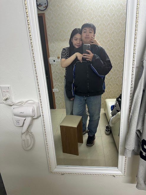 Có cái gương là có ảnh chung. · Những ngày bình thường